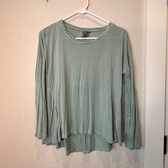 Sweaty Betty Sage Green Sporty Oversized Lightweight Top - Size XS - EUC - Picture 1 of 8